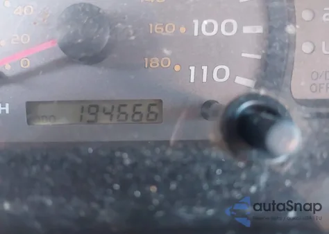 2002 Toyota Sequoia Limited V8 z USA, uszkodzony, nr VIN 5TDZT38A12S061872